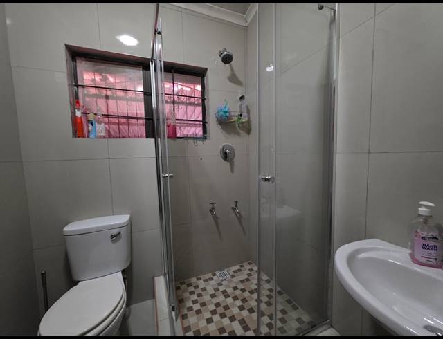 2 BEDROOM HOUSE FOR SALE IN NORTHDALE